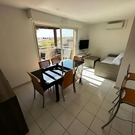 דירה 2ch, Clim, Piscine, Garage,